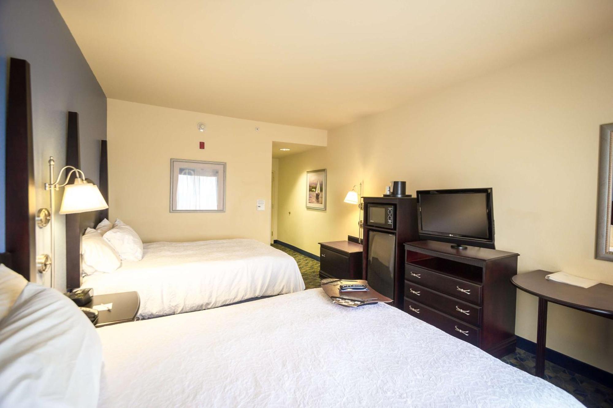 Hampton Inn & Suites Natchez Bagian luar foto