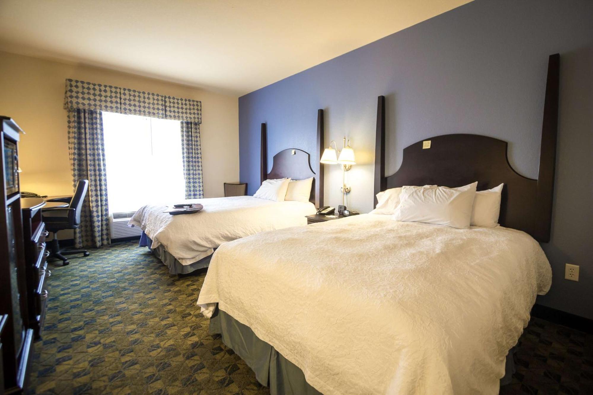 Hampton Inn & Suites Natchez Bagian luar foto