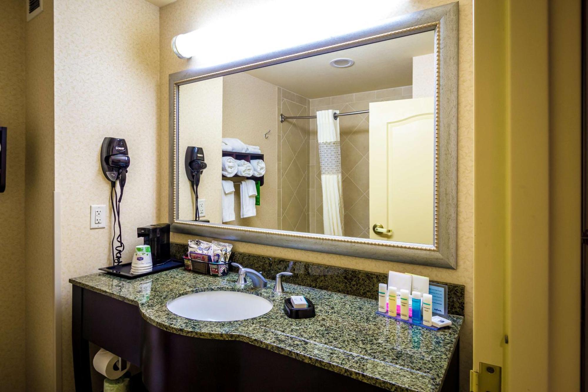 Hampton Inn & Suites Natchez Bagian luar foto